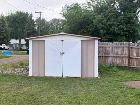 308 Oak Street Lisbon ND 58054