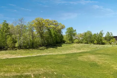 5720 57th Place N Lake Elmo MN 55042