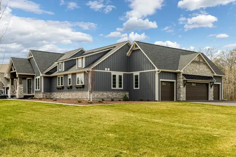 5720 57th Place N Lake Elmo MN 55042