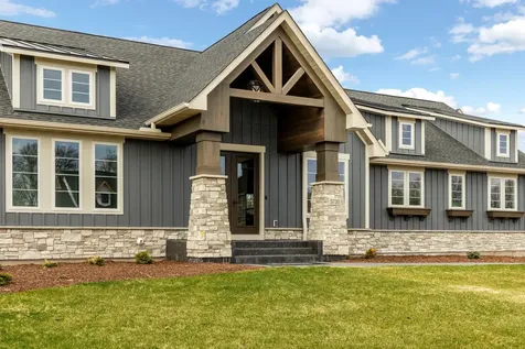 5720 57th Place N Lake Elmo MN 55042