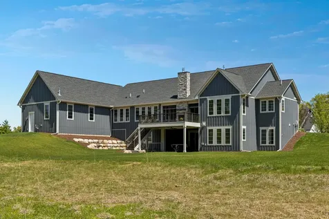 5720 57th Place N Lake Elmo MN 55042