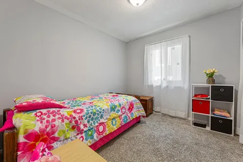 819 Morgan Avenue N Minneapolis MN 55411
