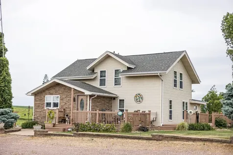 654 91st Street Beaver Creek MN 56116