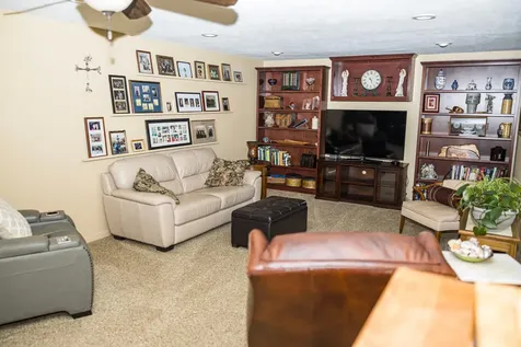 654 91st Street Beaver Creek MN 56116