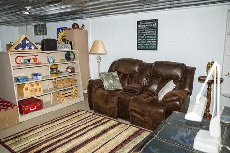 654 91st Street Beaver Creek MN 56116