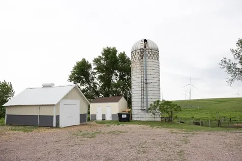 654 91st Street Beaver Creek MN 56116