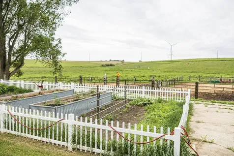 654 91st Street Beaver Creek MN 56116