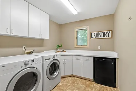 2065 Woodstone Court Victoria MN 55386