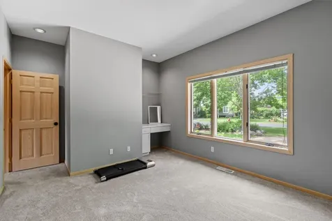 2065 Woodstone Court Victoria MN 55386