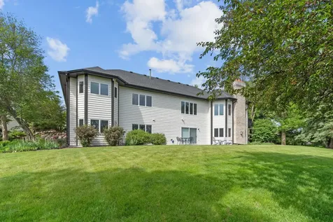 2065 Woodstone Court Victoria MN 55386