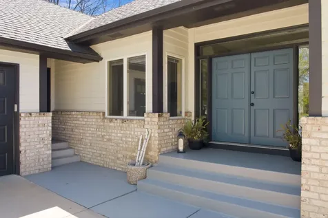 2065 Woodstone Court Victoria MN 55386