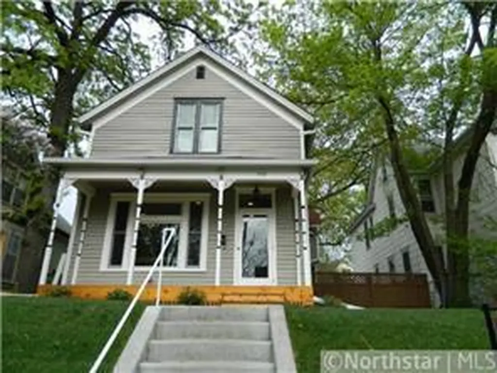 336 Maple Street Saint Paul MN 55106