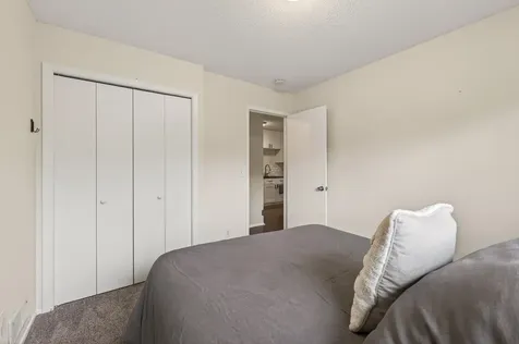 1738 Woodgate Lane Eagan MN 55122