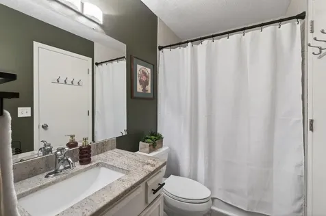 1738 Woodgate Lane Eagan MN 55122