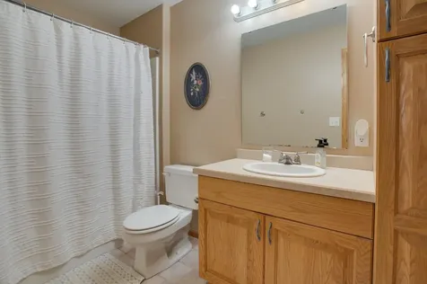 4313 39 1/2 Avenue S Fargo ND 58104