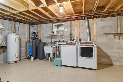 8932 Barnum Road Iron MN 55751