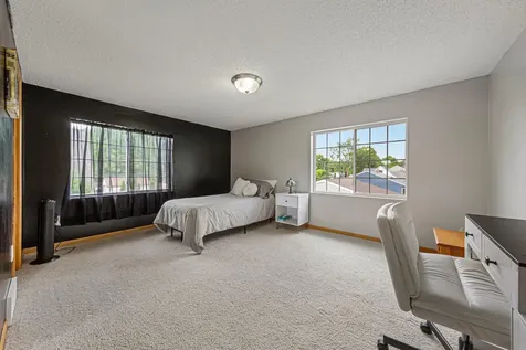 910 8th Avenue SW Austin MN 55912