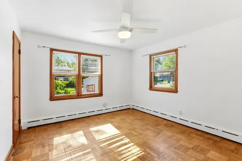 1065 Stryker Avenue West Saint Paul MN 55118