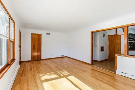 1065 Stryker Avenue West Saint Paul MN 55118