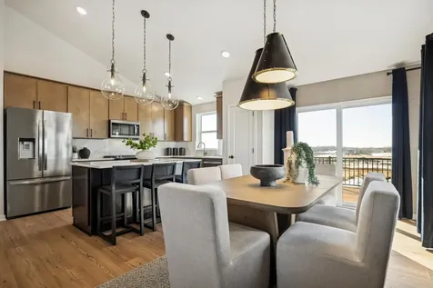 1652 Lund Way Shakopee MN 55379