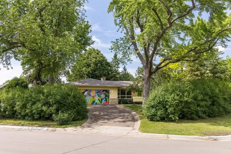 1953 Summer Street Falcon Heights MN 55113