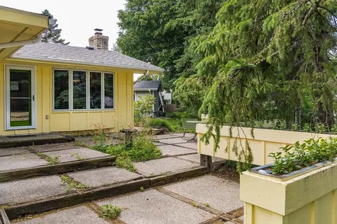 1953 Summer Street Falcon Heights MN 55113
