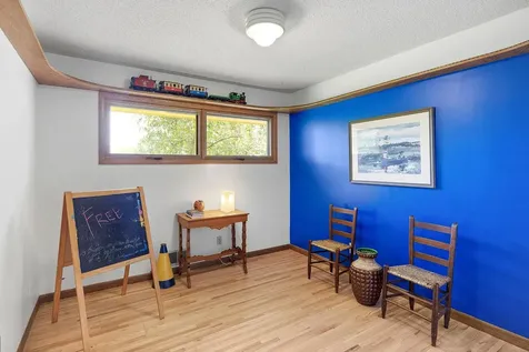 1953 Summer Street Falcon Heights MN 55113