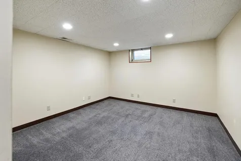 1953 Summer Street Falcon Heights MN 55113