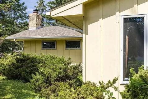 1953 Summer Street Falcon Heights MN 55113