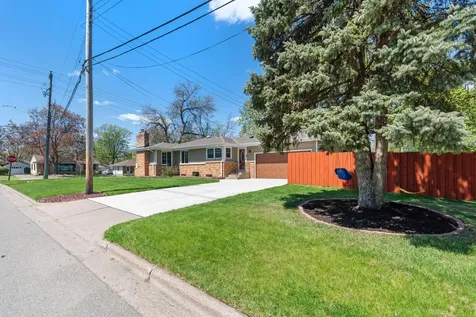 4600 France Avenue N Robbinsdale MN 55422