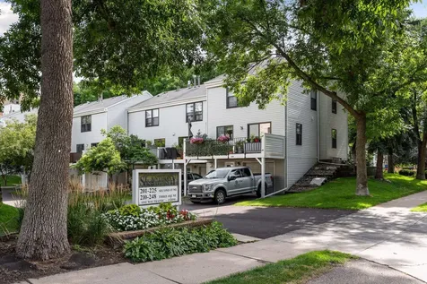 219 2nd Street NE Minneapolis MN 55413