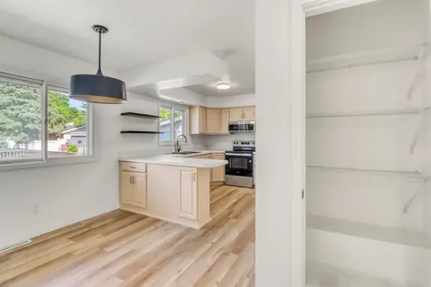 2313 9th Street S Fargo ND 58103