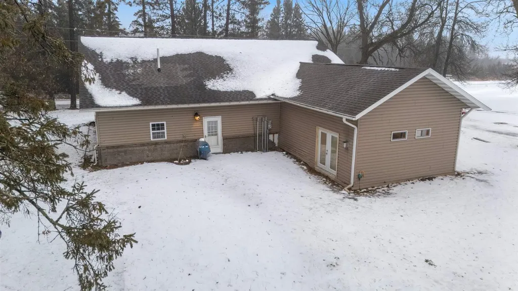 13601 E County Road 578 Goodland MN 55742