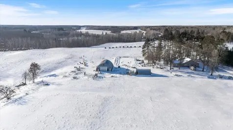 13601 E County Road 578 Goodland MN 55742