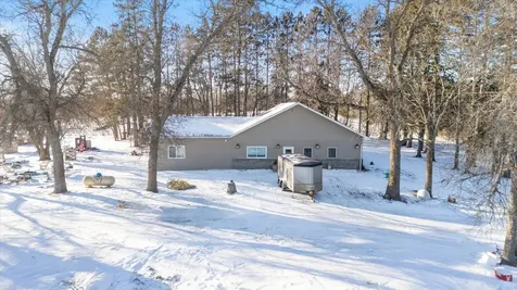 13601 E County Road 578 Goodland MN 55742