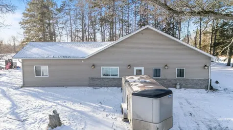 13601 E County Road 578 Goodland MN 55742