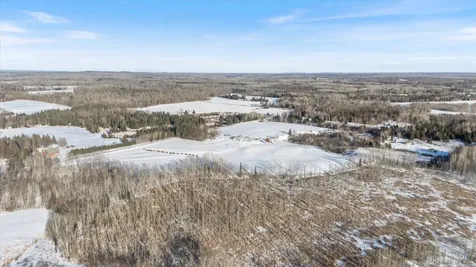 13601 E County Road 578 Goodland MN 55742