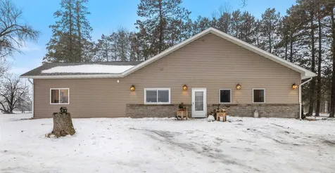 13601 E County Road 578 Goodland MN 55742