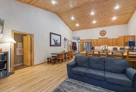 13601 E County Road 578 Goodland MN 55742