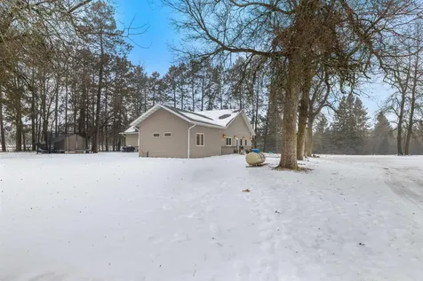 13601 E County Road 578 Goodland MN 55742