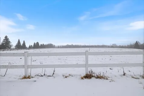 13601 E County Road 578 Goodland MN 55742