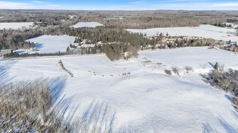 13601 E County Road 578 Goodland MN 55742
