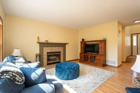 12640 Edinborough Circle Apple Valley MN 55124