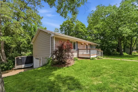 4834 Hanover Road Mound MN 55364