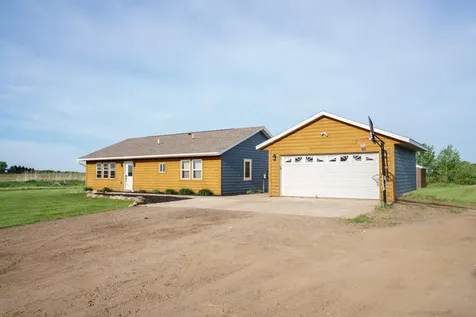 8131 345th Avenue Pierz MN 56364