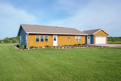 8131 345th Avenue Pierz MN 56364