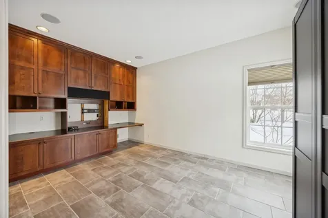 519 Holly Lane N Oakdale MN 55128