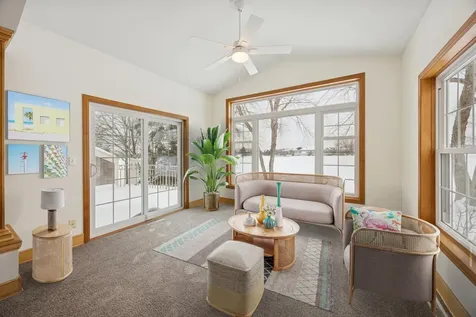 519 Holly Lane N Oakdale MN 55128