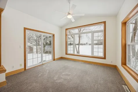 519 Holly Lane N Oakdale MN 55128
