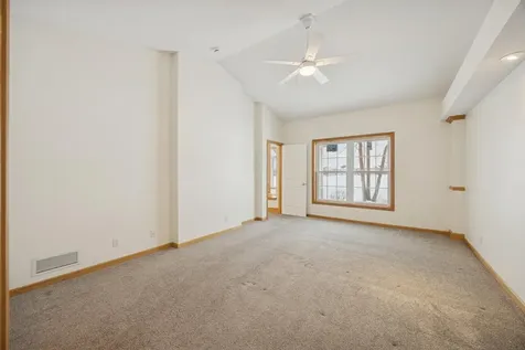 519 Holly Lane N Oakdale MN 55128